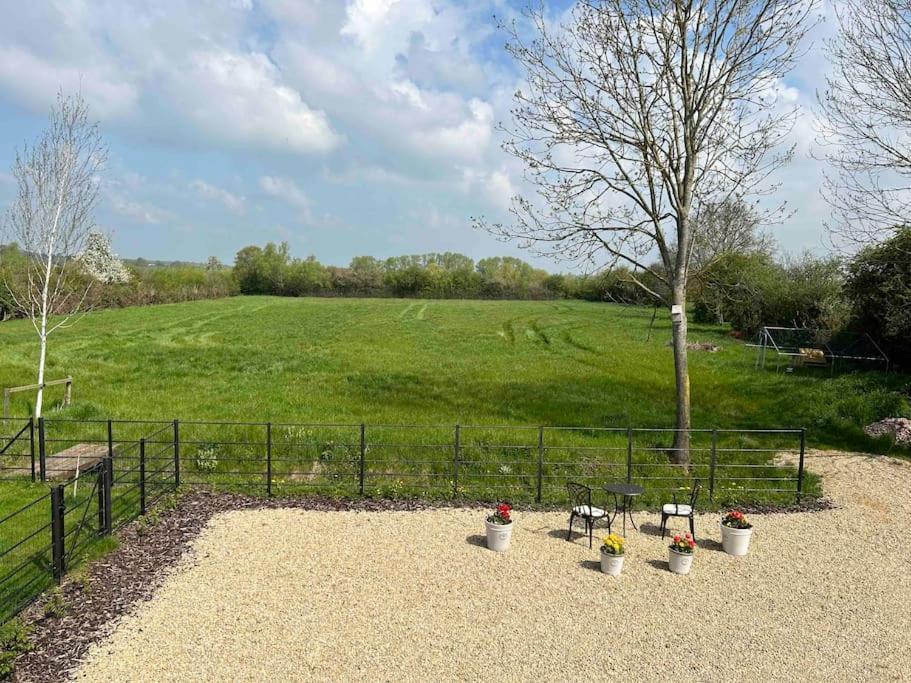 Villa The Loft At The Croft - Stunning Rural Retreat Perfect For Couples & Dogs à Leigh  Extérieur photo