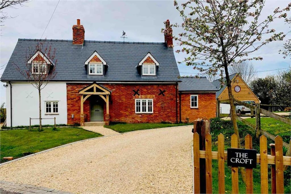 Villa The Loft At The Croft - Stunning Rural Retreat Perfect For Couples & Dogs à Leigh  Extérieur photo